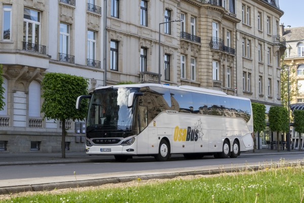 Luxury Coach Rental